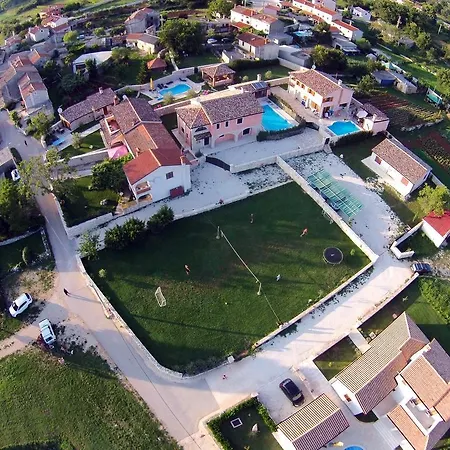 Vila Suzi Orihi